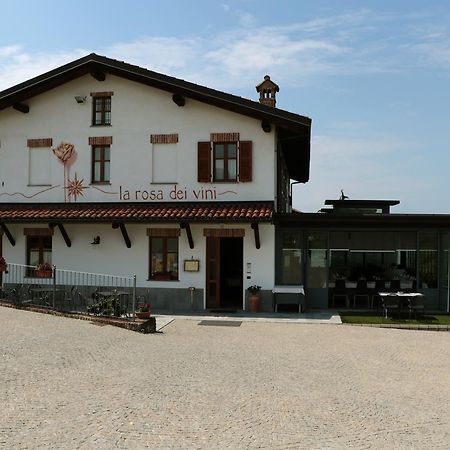 セッラルンガ・ダルバ La Rosa Dei Vini Bed & Breakfast エクステリア 写真