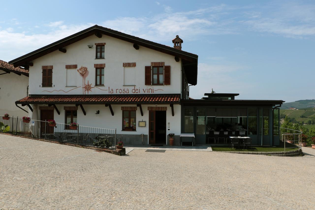 セッラルンガ・ダルバ La Rosa Dei Vini Bed & Breakfast エクステリア 写真